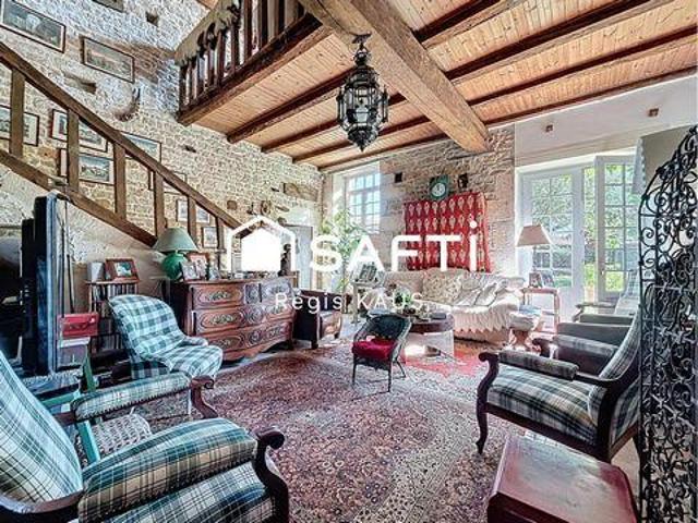 Villa 9 chambres, Puyravault Pays de la Loire 85450 DS100095205