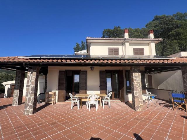 Villa 9 vani 347mq