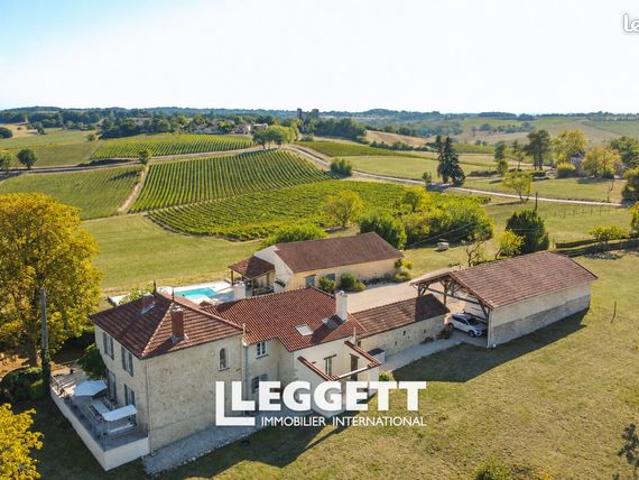 Villa 13 pièces 260 m²