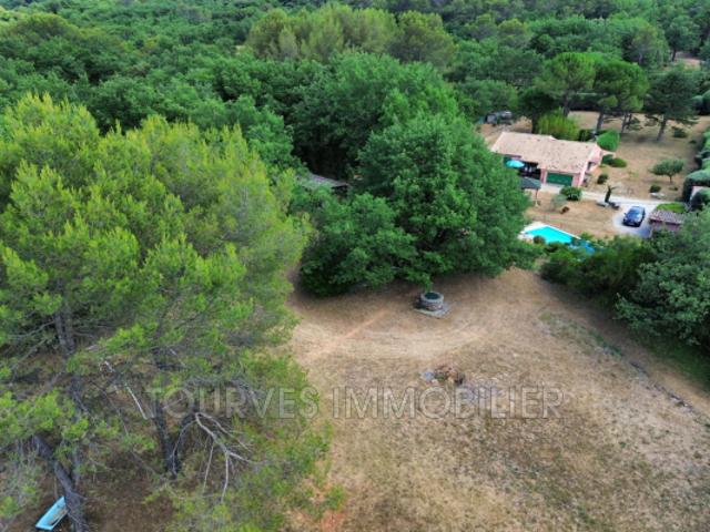 VILLA 100 M² A TOURVES AVEC PISCINE + STUDIO 23M²