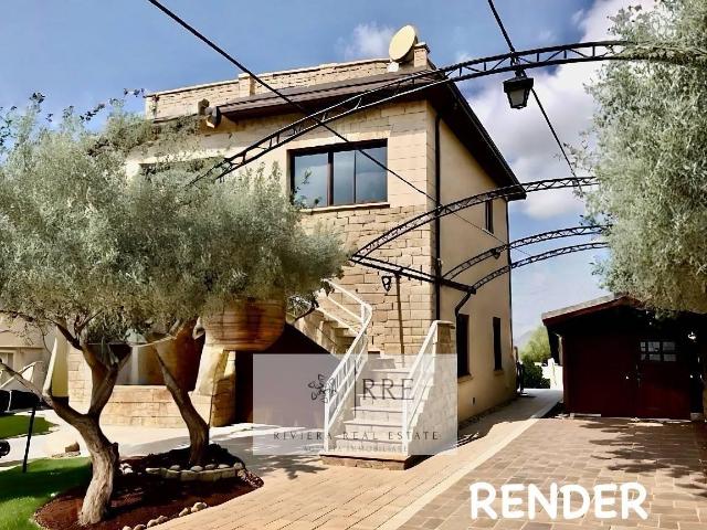 Villa 10 vani 250mq