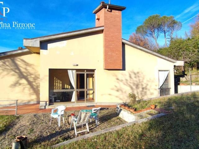 Villa 10 vani 350mq