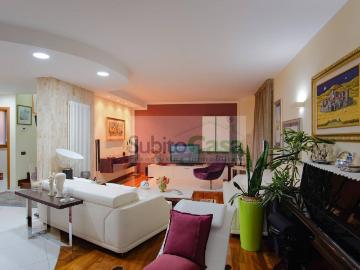 Villa 10 vani 390mq