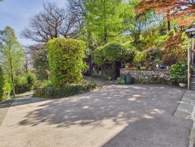 Villa 12 Zimmer
