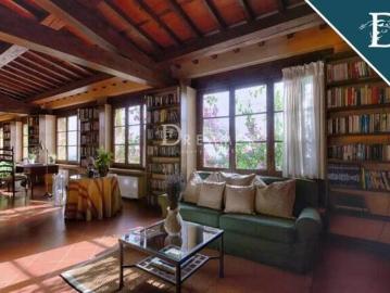 Villa 12 camere da letto, Lucca Lucca ES98405995