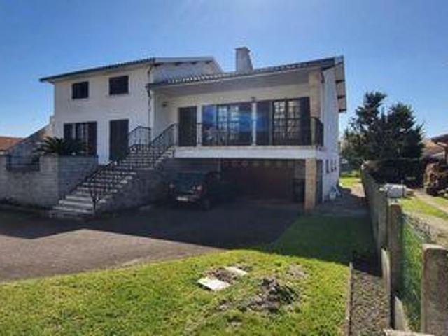 Villa 12 chambres, Blanquefort Aquitaine 33290 DS101740422