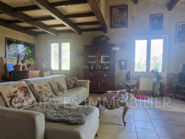 VILLA 140 m² SUR TERRAIN DE 3 200 m²