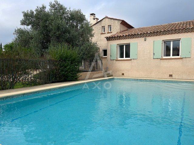 Villa 145 M² 5 Chambres Terrain 1500 M² Piscine Garage 145m² Lacoste