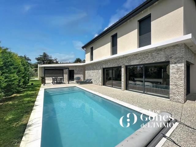 VILLA 180m2 PISCINE TERRAIN GARAGE