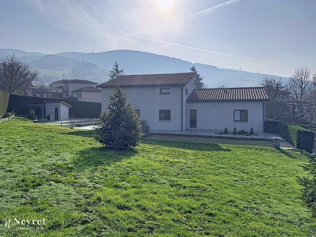 Villa 190 m2 avec Piscine et terrain de pétanque 190m² Saint Chamond