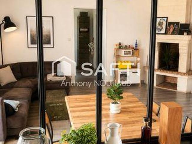 Villa 1 chambres, Bourg Poitou 16200 DS102276166