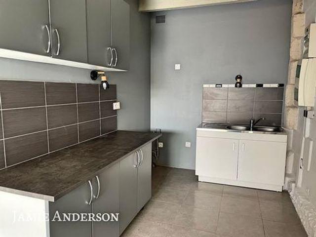 Villa 1 chambres, Gensac Aquitaine 33890 DS96310885