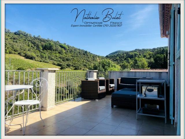 Villa 200 m² habitables – Terrain arboré, piscine et grand g. 218m² Roquebrun