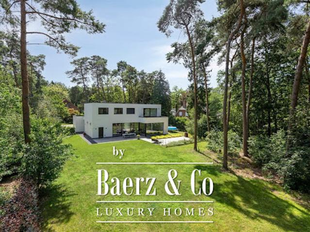 Villa avec jardin et terrasse