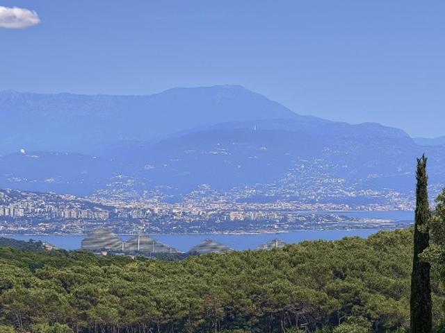 VILLA 280 M2 8 PIÈCES