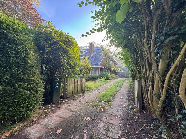 Villa, 2 onder 1 kapwoning te huur in Bilthoven