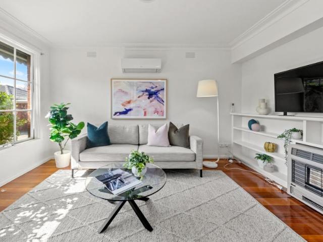 Villa 2 Bedroom For Rent Glen Iris VIC 700000 ES105825777
