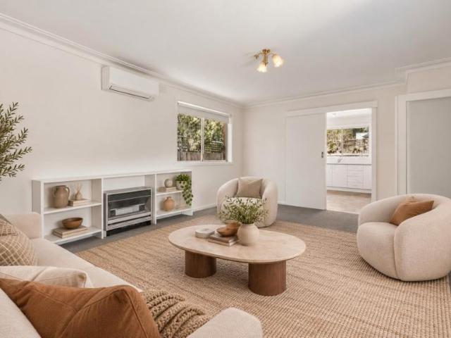 Villa 2 Bedroom For Rent Mont Albert VIC 735000 ES105825818