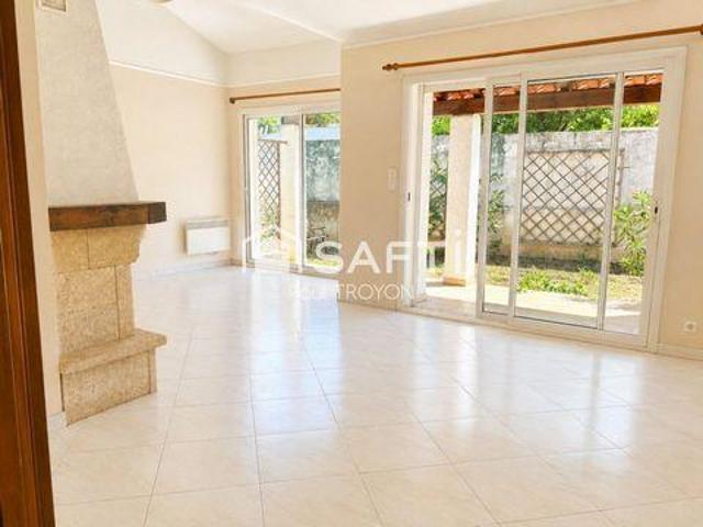 Villa 2 chambres, Marseille 9e Arrondissement Provence 13009 ES105253668