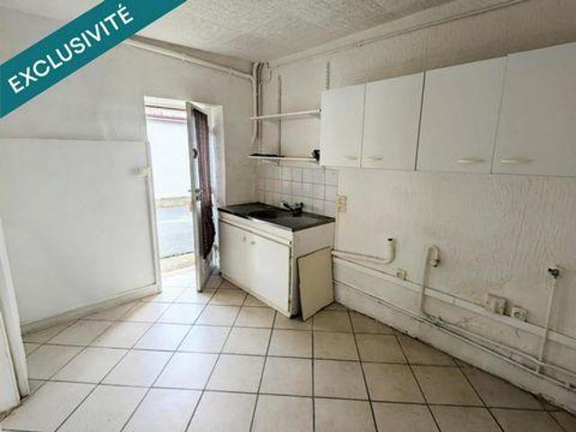 Villa 2 chambres, Montaigut Auvergne 63700 ES100056160