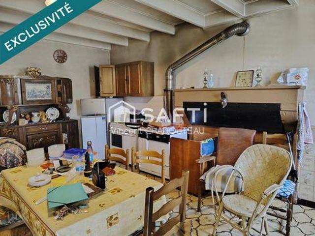 Villa 2 chambres, Montbron Poitou 16220 DS102758993