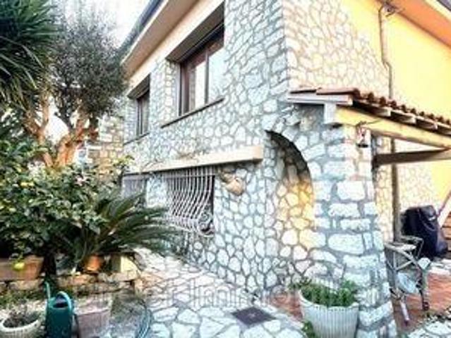 Villa 2 chambres, Antibes Provence 06600 DLS102920098