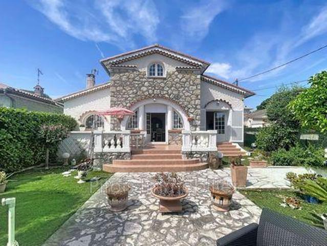 Villa 2 chambres, Antibes Provence 06160 DS103617921
