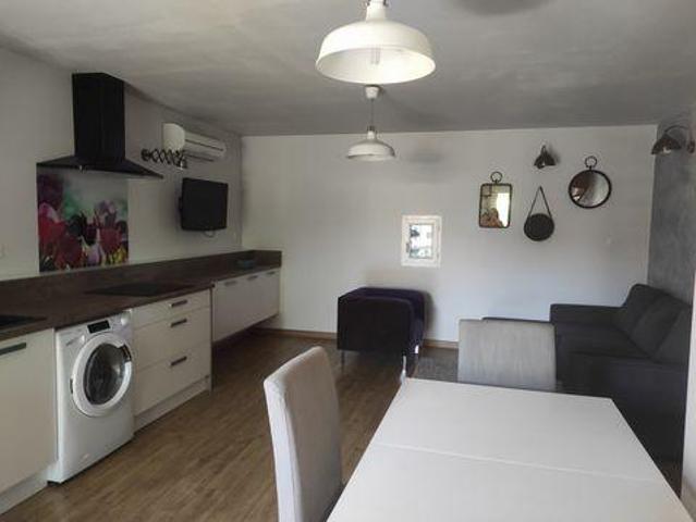 Villa 2 chambres, Caderousse Provence Alpes Côte d'Azur 84860 ES96310822