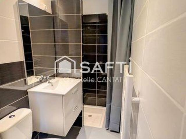 Villa 2 chambres, Desertines Auvergne 03630 ES100738961