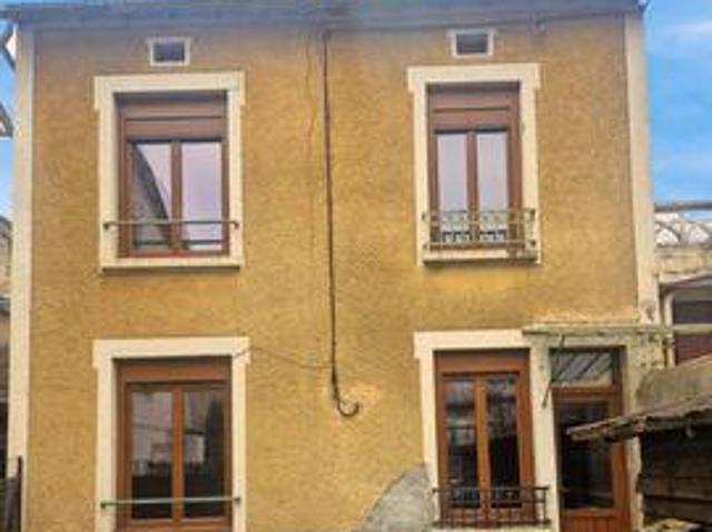 Villa 2 chambres, Ebreuil Auvergne 03450 DS101519950