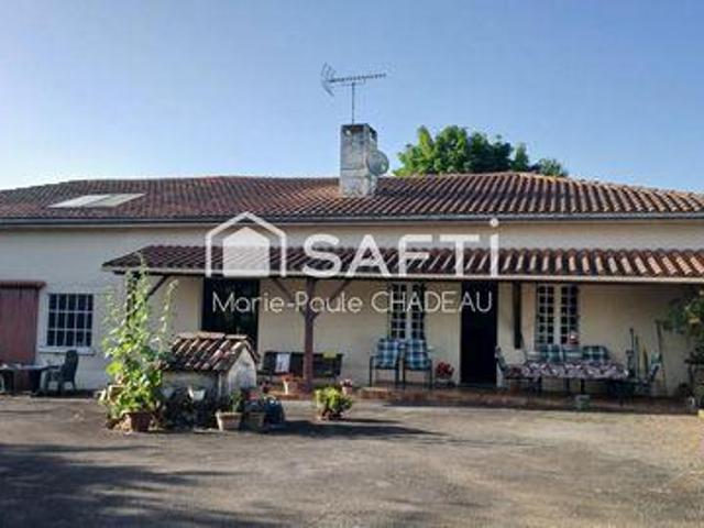 Villa 2 chambres, Ecuras Poitou 16220 DS102759367