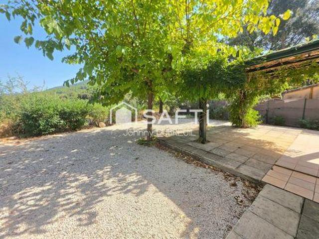 Villa 2 chambres, Gonfaron Provence 83590 DS105490147