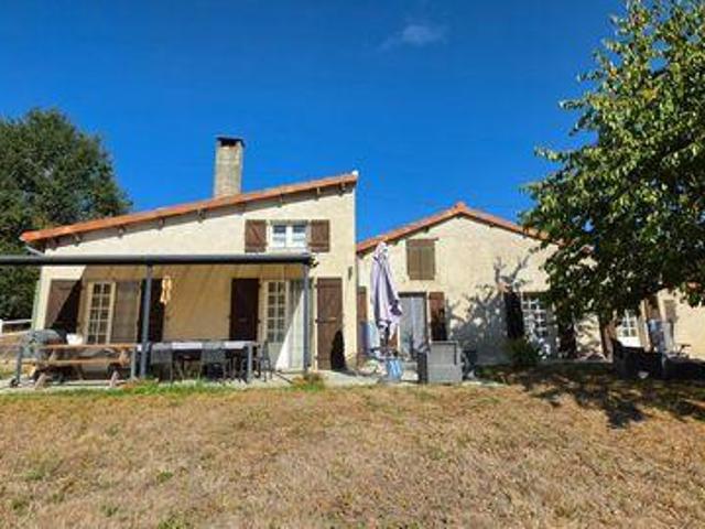 Villa 2 chambres, Luchapt Poitou 86430 DS105103210
