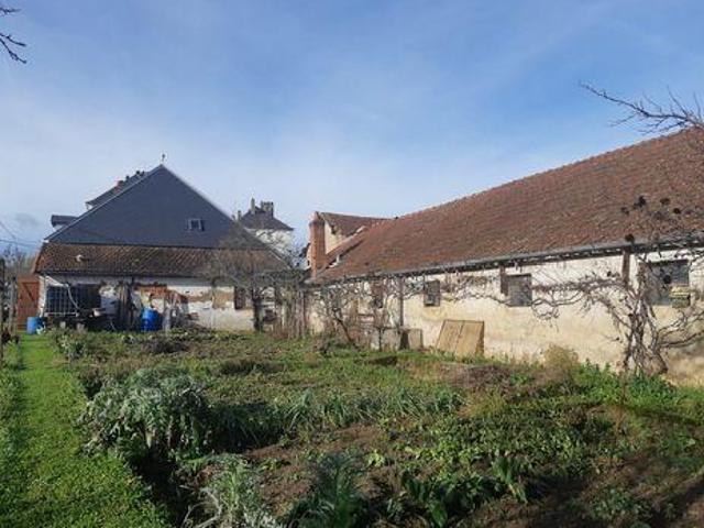 Villa 2 chambres, Luzy Bourgogne 58170 ES96310739