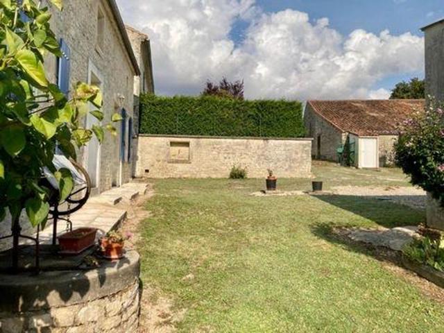 Villa 2 chambres, Longre Poitou 16240 DS104684860