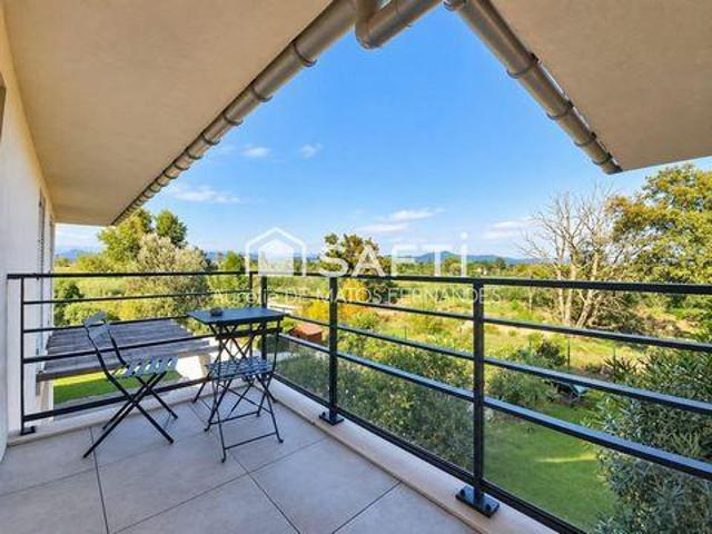 Villa 2 chambres, Roquebrune Provence 83520 DLS105573031