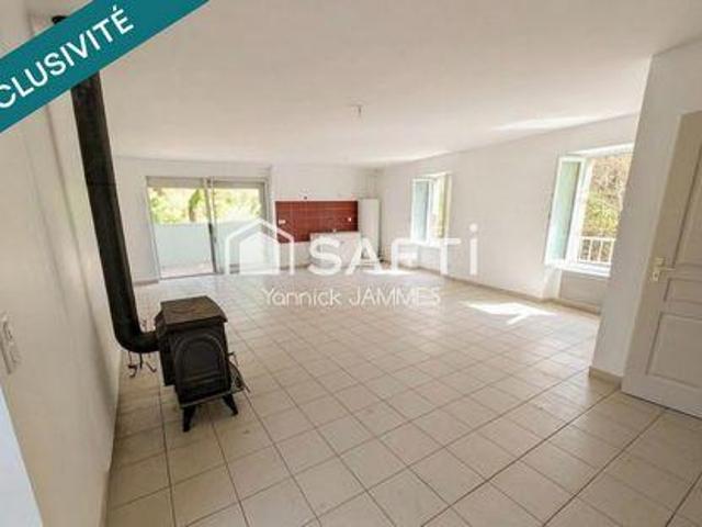Villa 2 chambres, Saint Midi 12400 DLS102116365