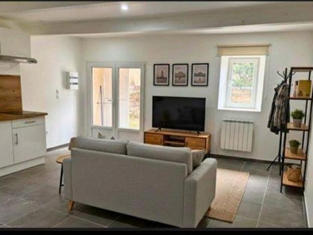 Villa 2 chambres, Saint Provence 04300 DLS104993471