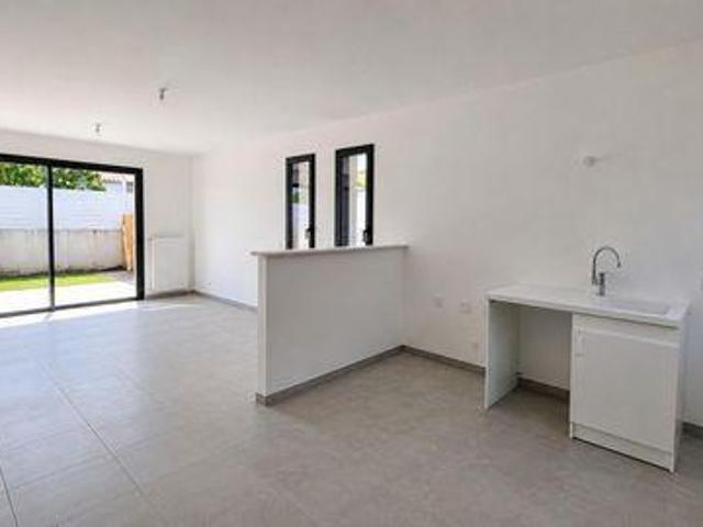 Villa 2 chambres, Sainte Pays de la Loire 85150 ES99314157