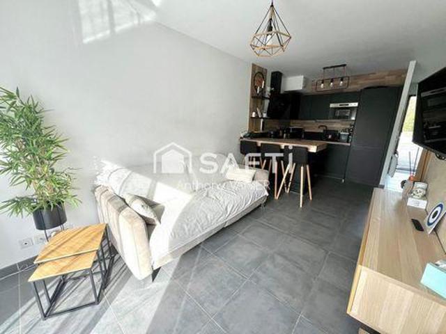 Villa 2 chambres, Villeneuve Provence 06270 DS105606969