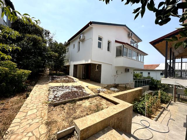 Villa 3+1 Alanya, Antalya, Türkiye 139229