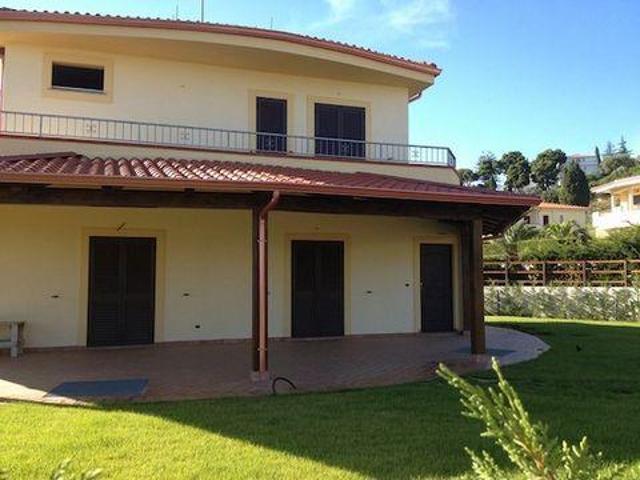 Villa 3 camere da letto, Ari AbruzzoAbruzzi ELS105509846