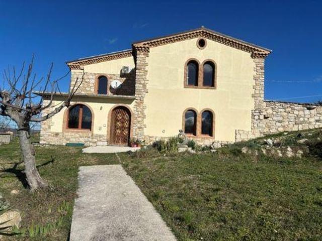 Villa 3 camere da letto, Busso Molise ES104073681