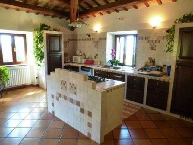 Villa 3 camere da letto, Camerano Marche ES103700827