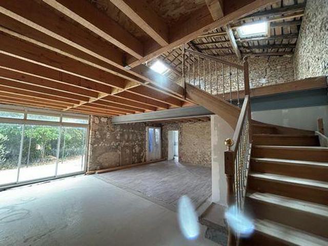 Villa 3 chambres, Mouton Poitou 16460 DS100853229