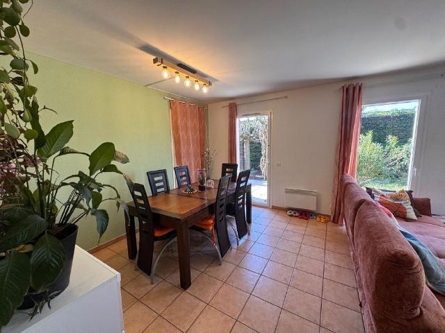 VILLA 3 CHAMBRES AVEC JARDIN A LOUER VAISON LA ROMAINE