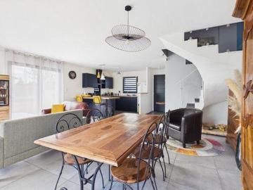 Villa 3 chambres, Amberieux Rhône 69480 DS102887948