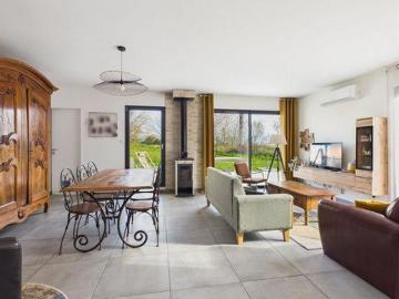 Villa 3 chambres, Amberieux Rhône 69480 ES102887948
