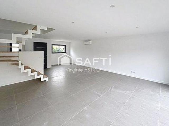 Villa 3 chambres, Berat Midi 31370 DS101378501