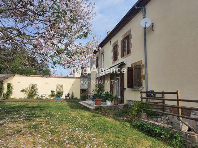 Villa 3 chambres, Bezenet Auvergne 03170 DS100223864